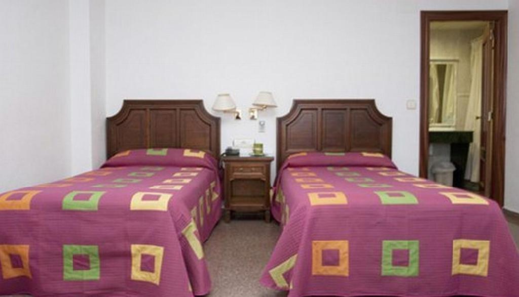 Hotel Avenida Yecla Zimmer foto